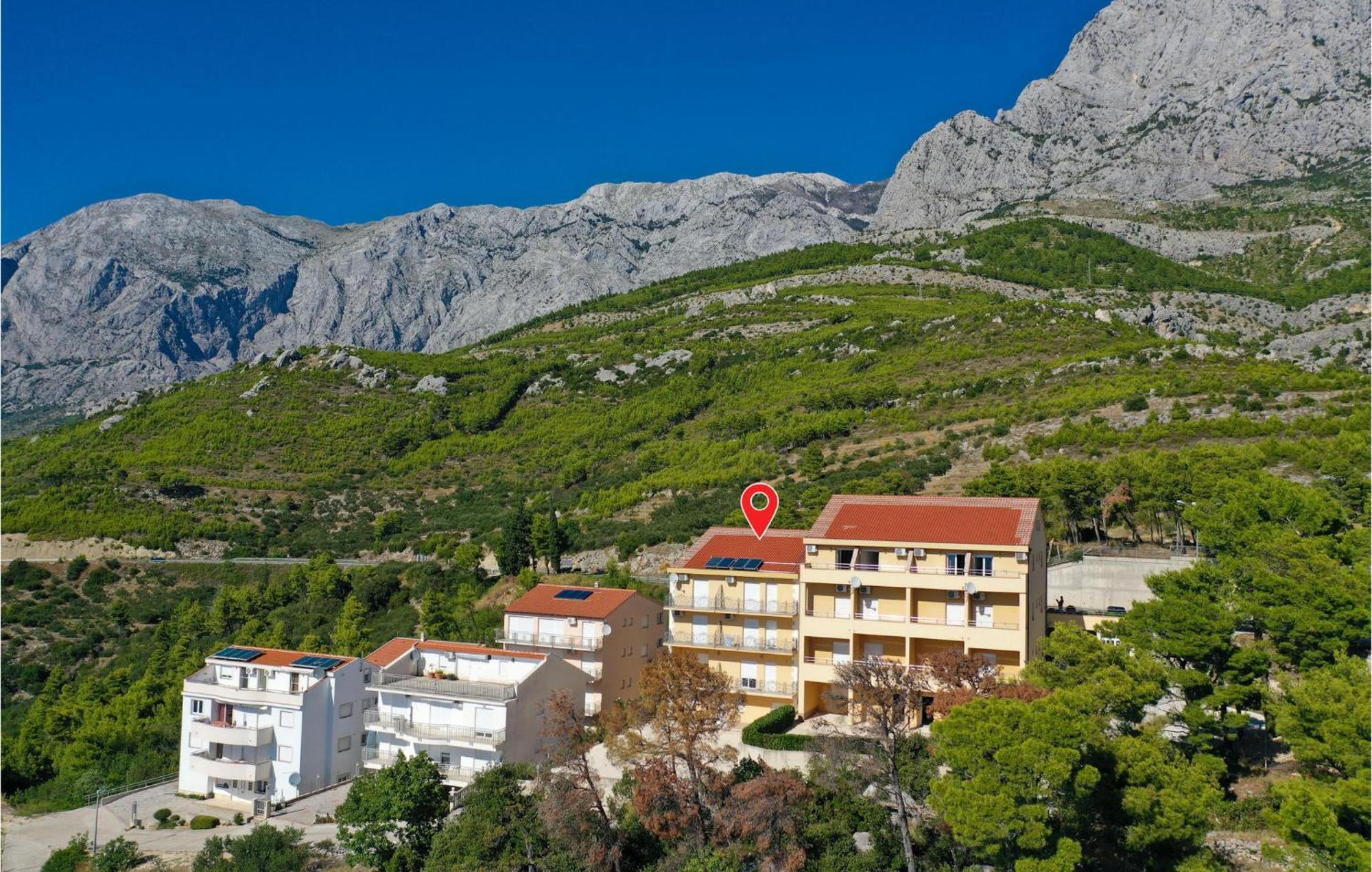Nice Apartment In Krvavica With House Sea View Exterior photo